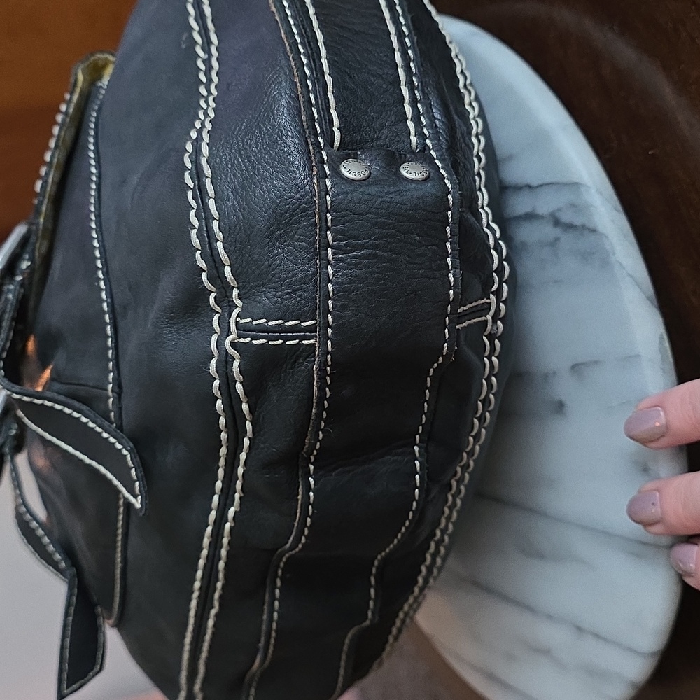 Fossil Black Pebbled Leather Hobo Shoulder Bag 🤍🩶 - Picture 8 of 17